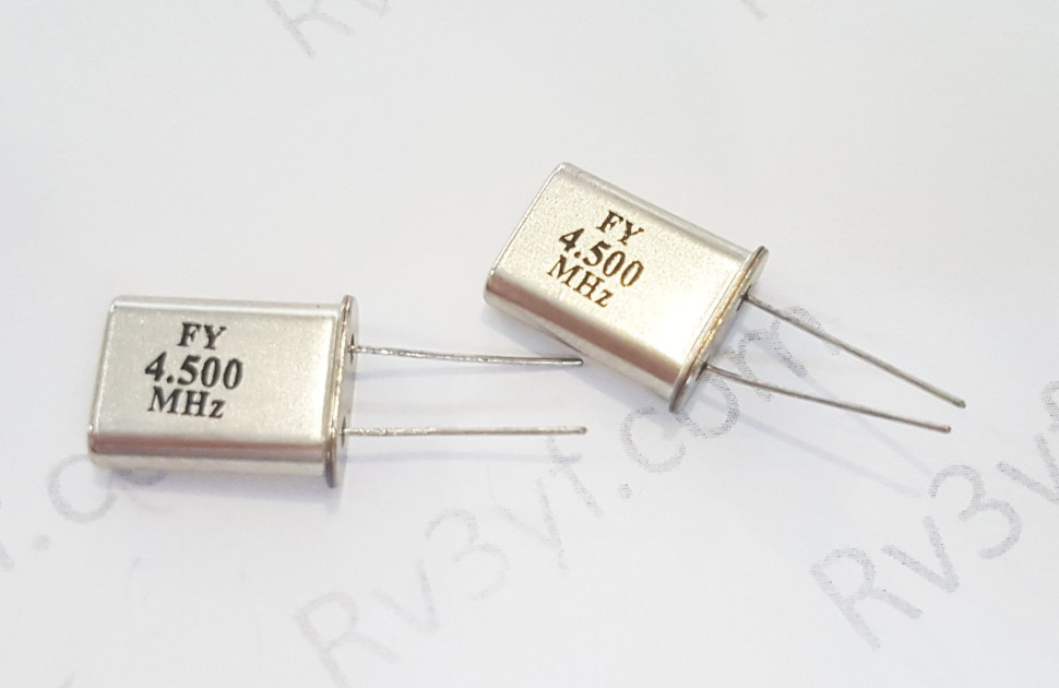 Кварц 4,5 МГц  Б2 (РК379М, HC49U, МА, КА)
