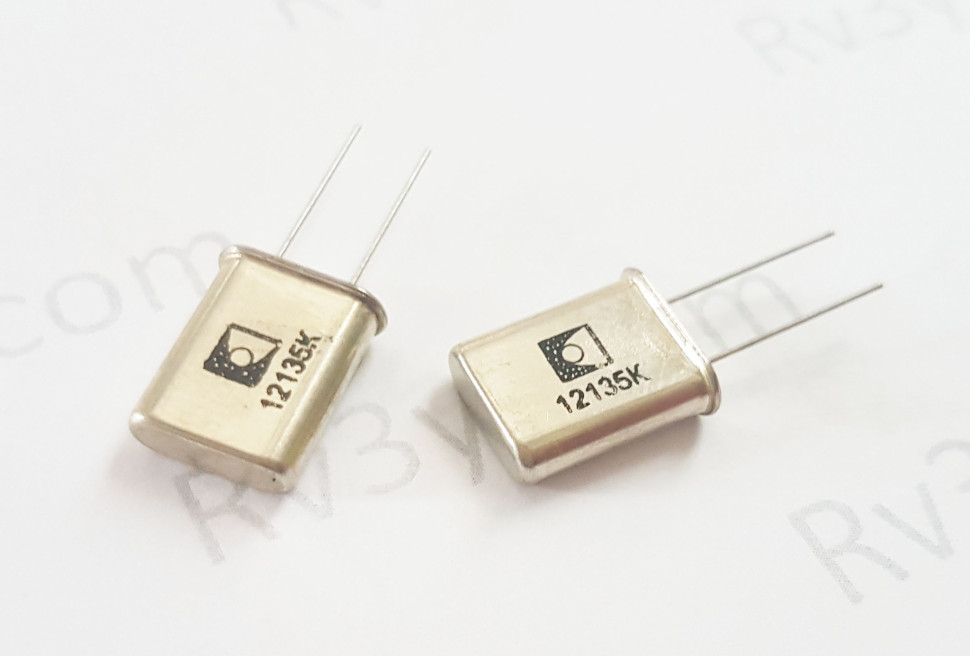 Кварц 12,135 МГц  Б2 (РК379М, HC49U, МА, КА)
