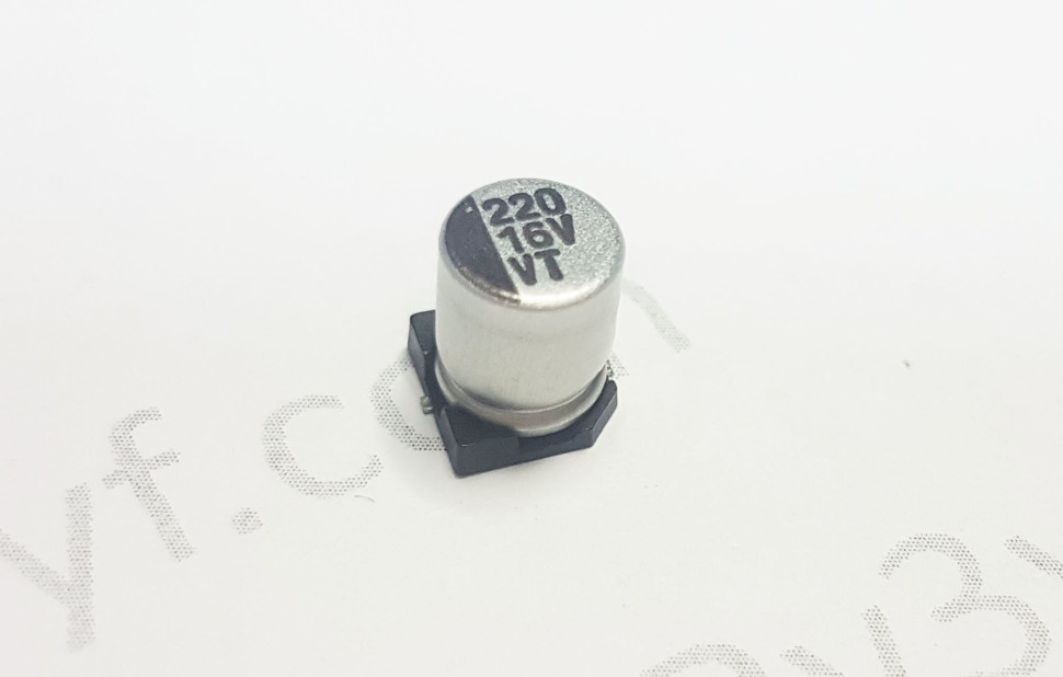 ЧИП Конденсатор 220 мкф 16В (220uF, 16V)